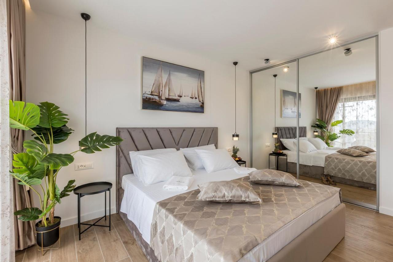 Luxury Villa Diana With Heated Pool And Jacuzzi Dograde Extérieur photo