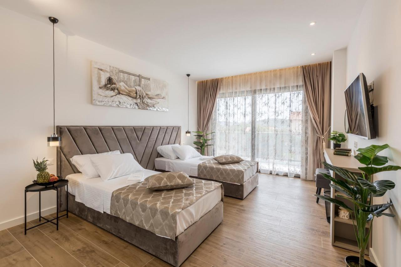 Luxury Villa Diana With Heated Pool And Jacuzzi Dograde Extérieur photo