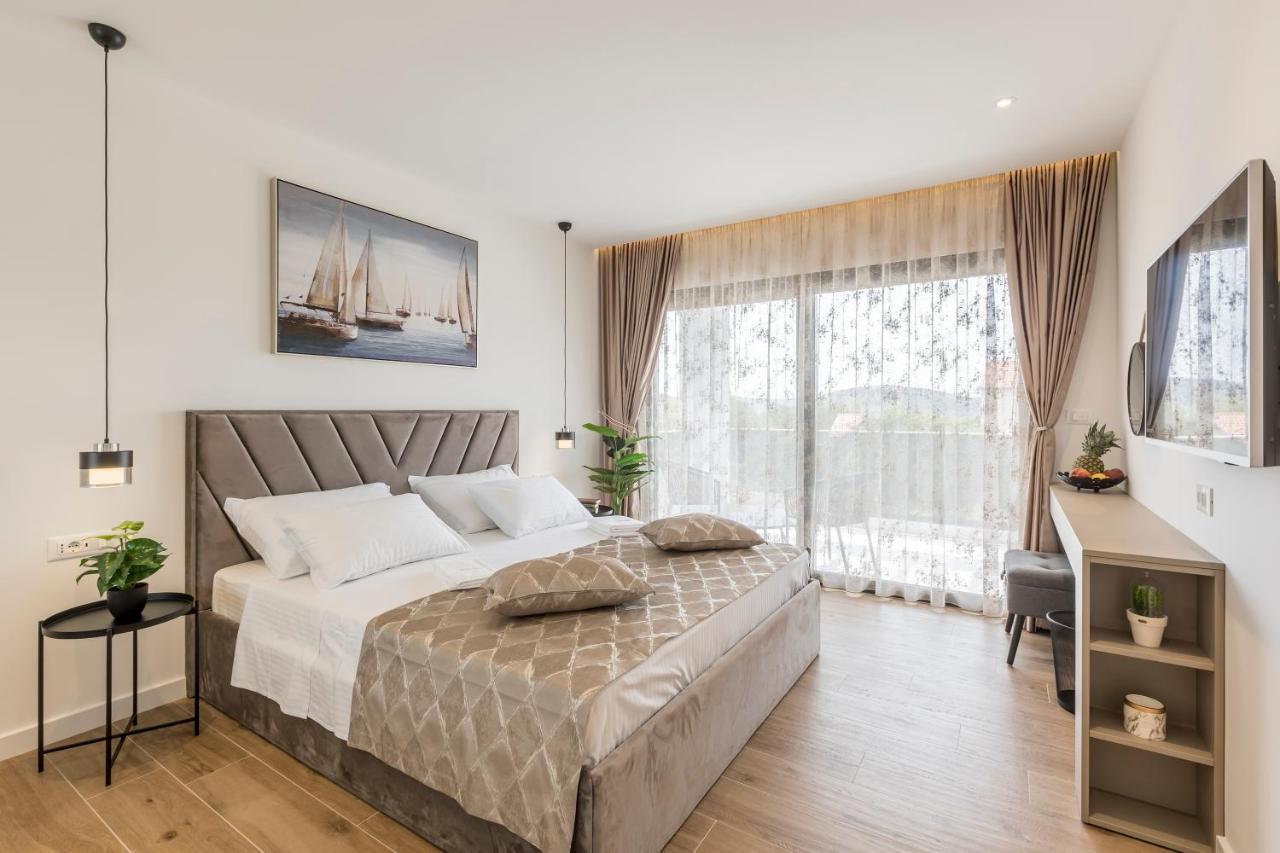 Luxury Villa Diana With Heated Pool And Jacuzzi Dograde Extérieur photo