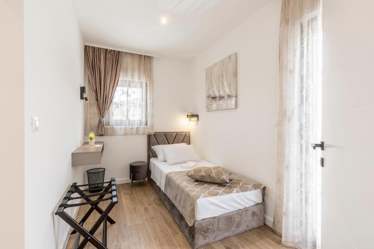 Luxury Villa Diana With Heated Pool And Jacuzzi Dograde Extérieur photo