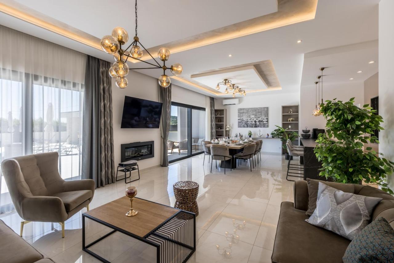 Luxury Villa Diana With Heated Pool And Jacuzzi Dograde Extérieur photo