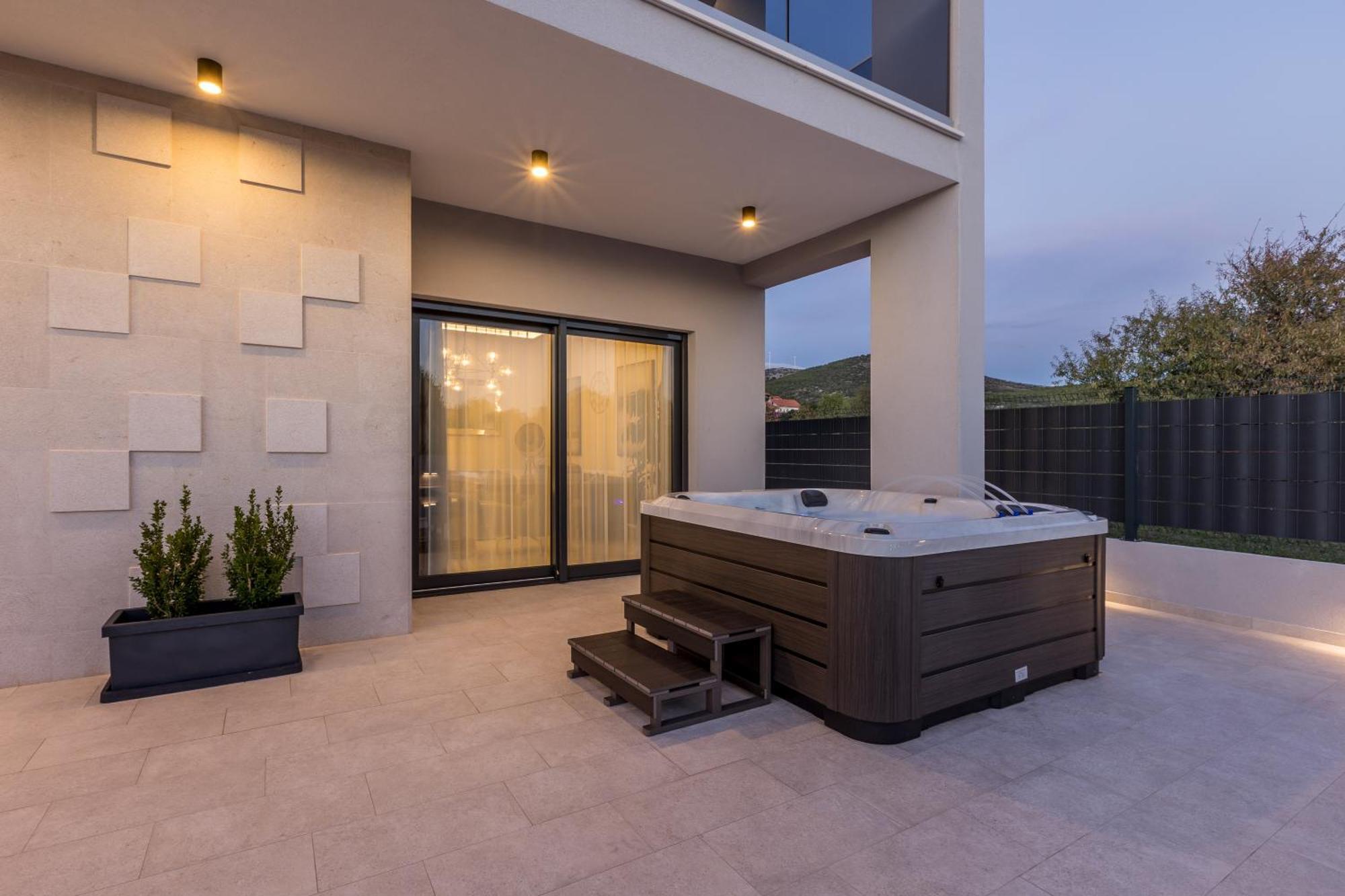Luxury Villa Diana With Heated Pool And Jacuzzi Dograde Extérieur photo