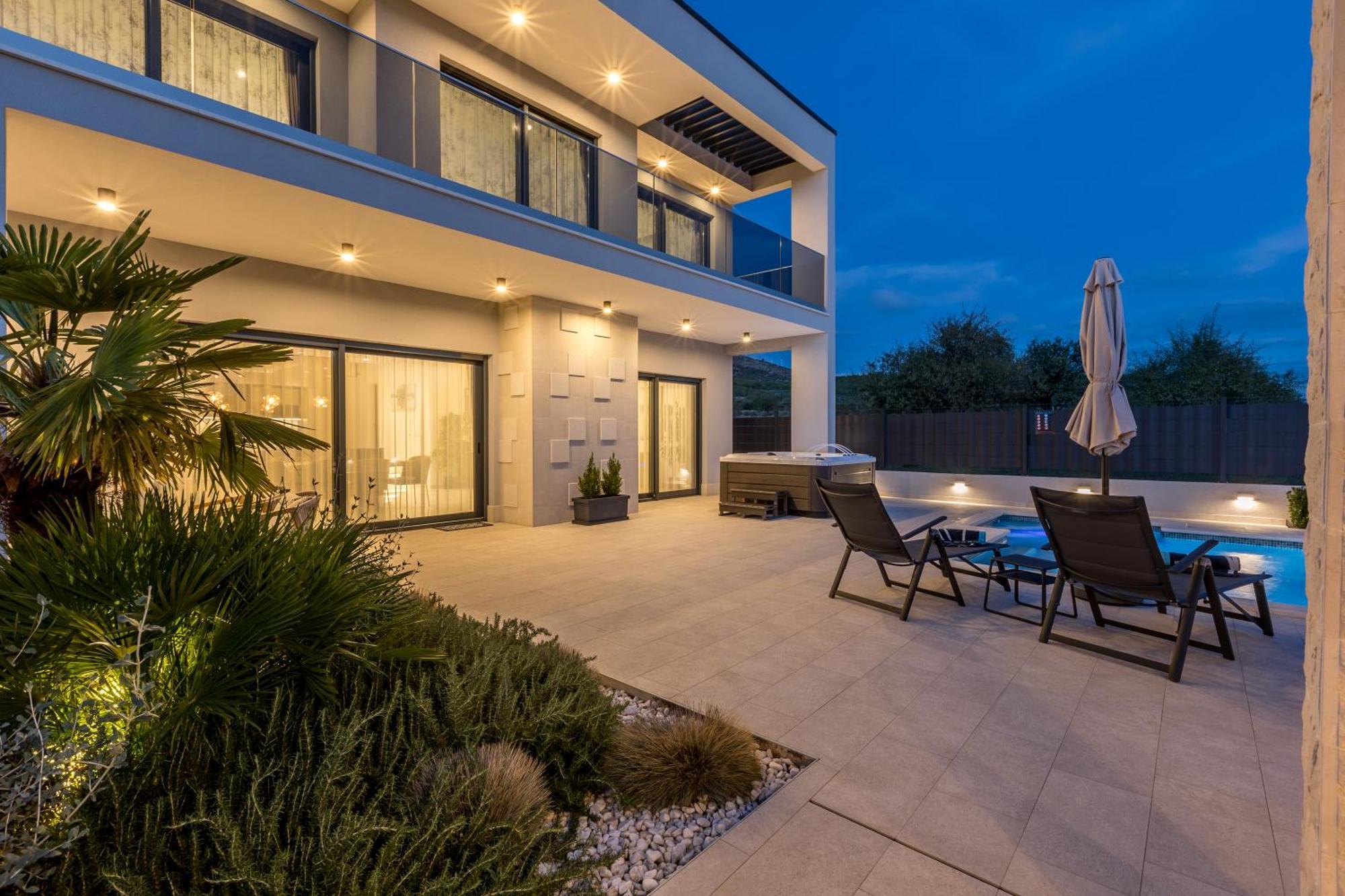 Luxury Villa Diana With Heated Pool And Jacuzzi Dograde Extérieur photo