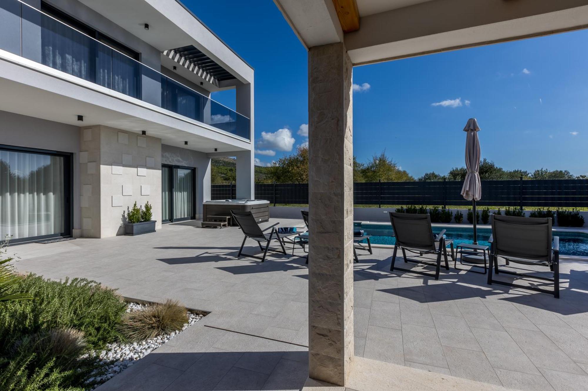 Luxury Villa Diana With Heated Pool And Jacuzzi Dograde Extérieur photo