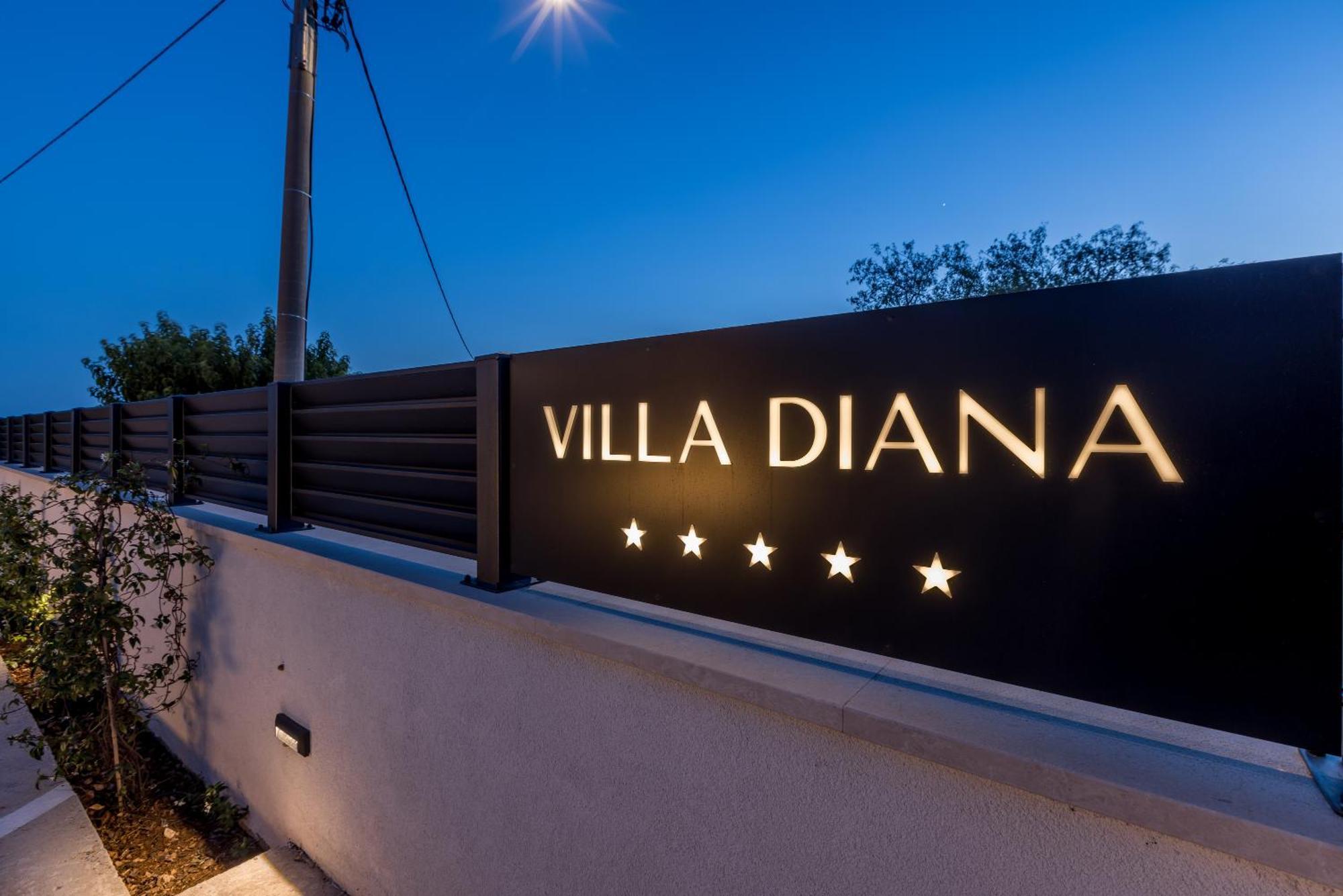 Luxury Villa Diana With Heated Pool And Jacuzzi Dograde Extérieur photo