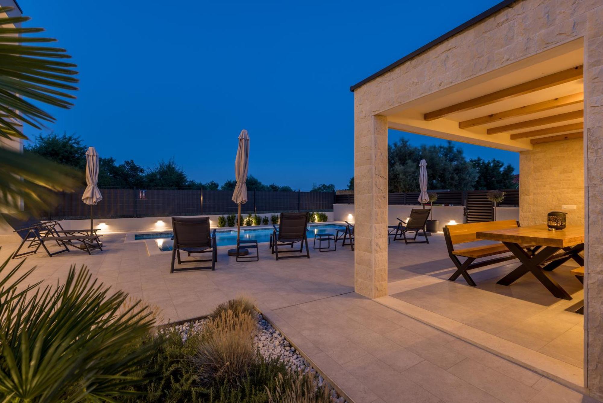 Luxury Villa Diana With Heated Pool And Jacuzzi Dograde Extérieur photo