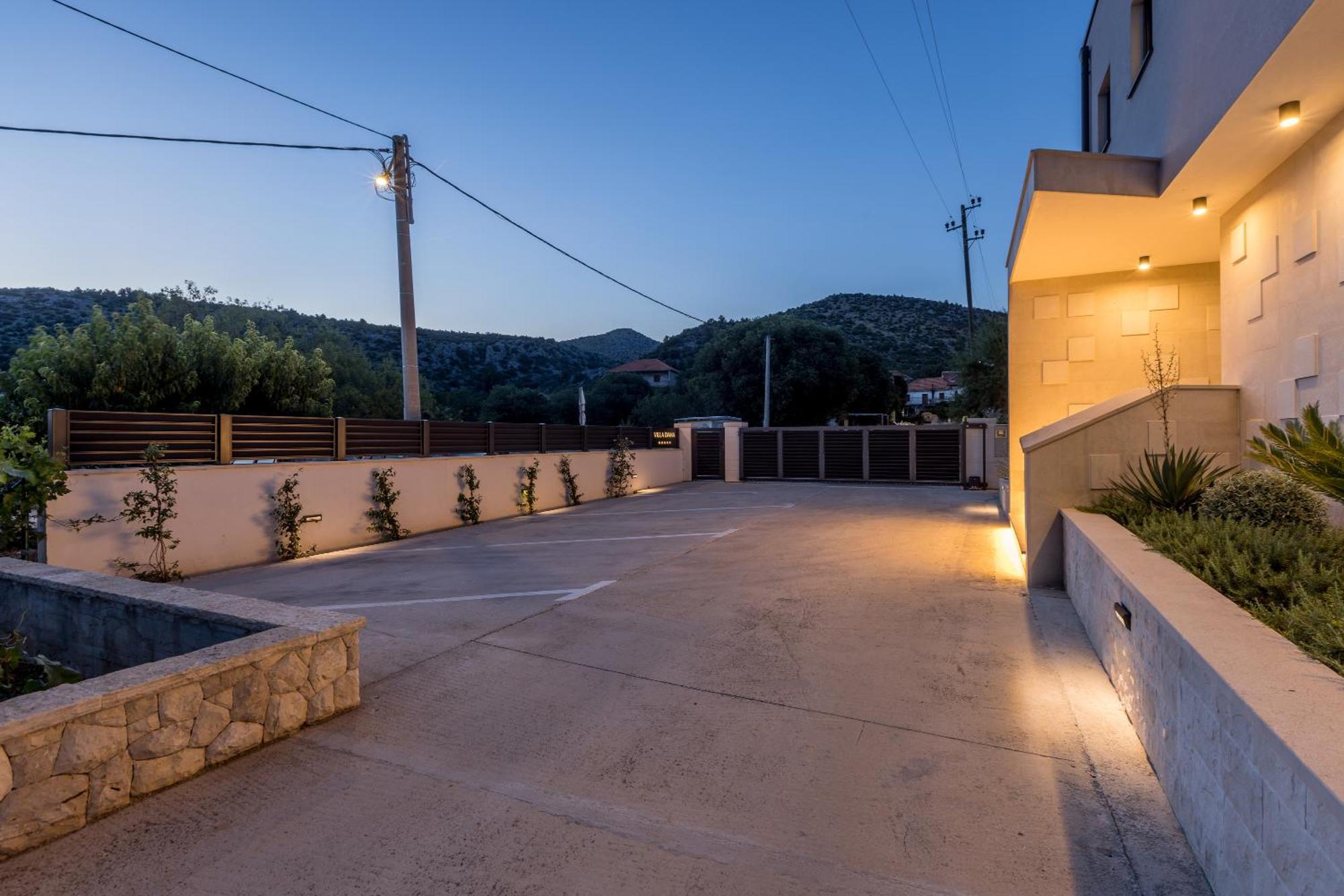 Luxury Villa Diana With Heated Pool And Jacuzzi Dograde Extérieur photo